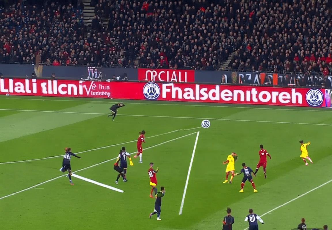 巴黎圣日耳曼VS利物浦：巅峰对决前瞻与战术分析(图1)